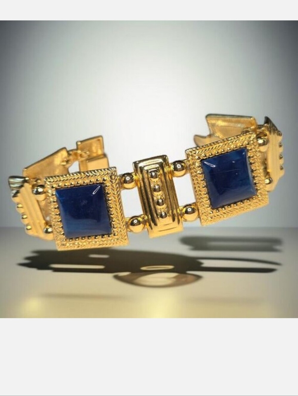 Monet Magnificent Vintage Chunky Gold And Lapis Lazuli Chain Bracelet